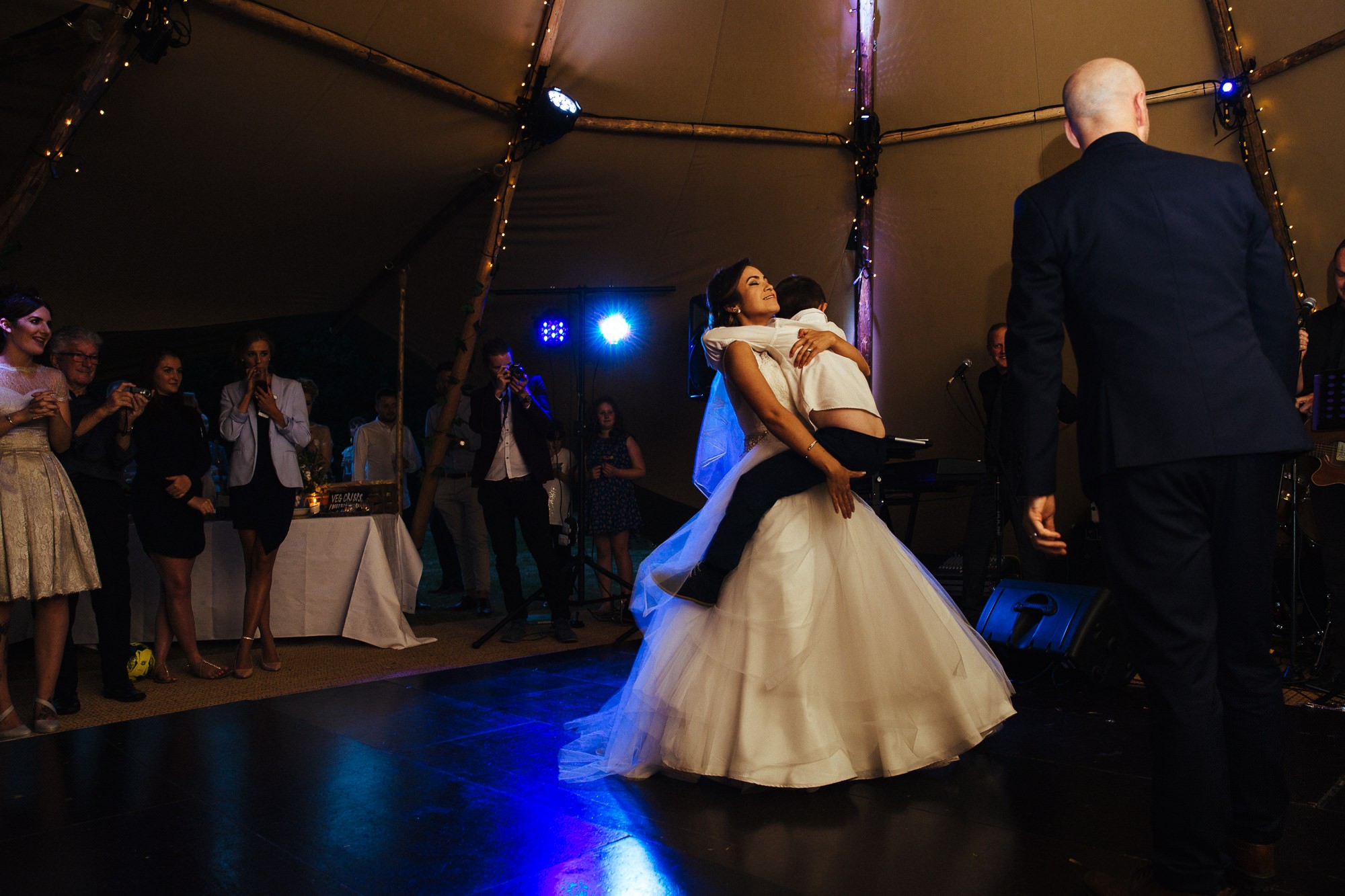 tipi-wedding-photography-in essex (109 of 123)